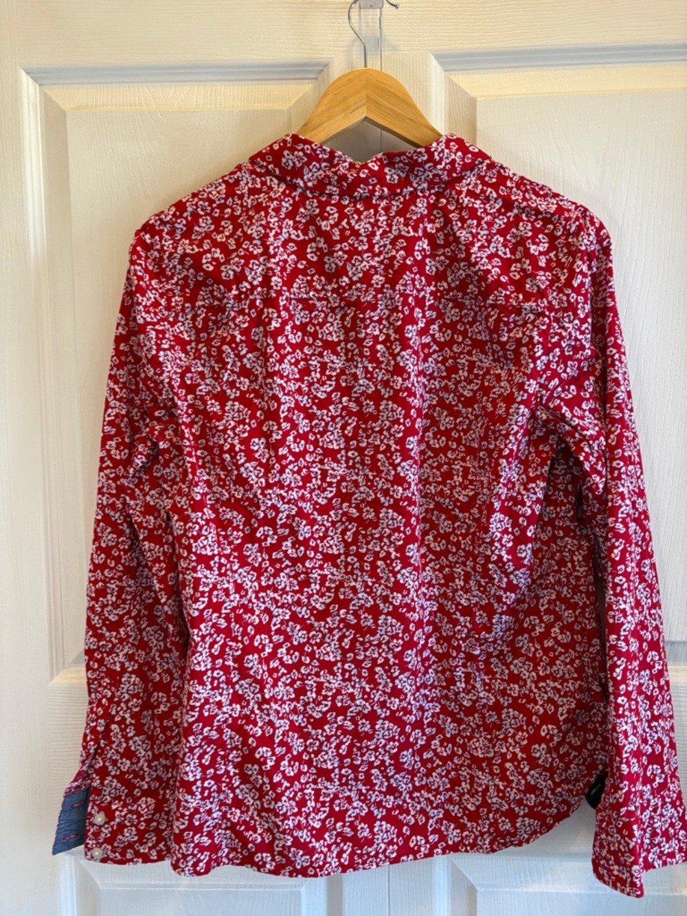 Tommy Hilfiger Red and White Floral Button-Up - Picture 8 of 11